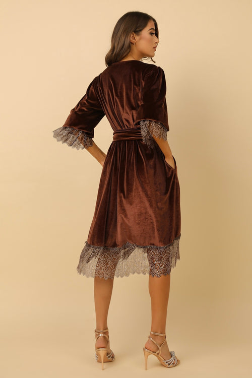 Brown Velvet Loose Dress With Lace Brown Velvet Loose Dress With Lace
