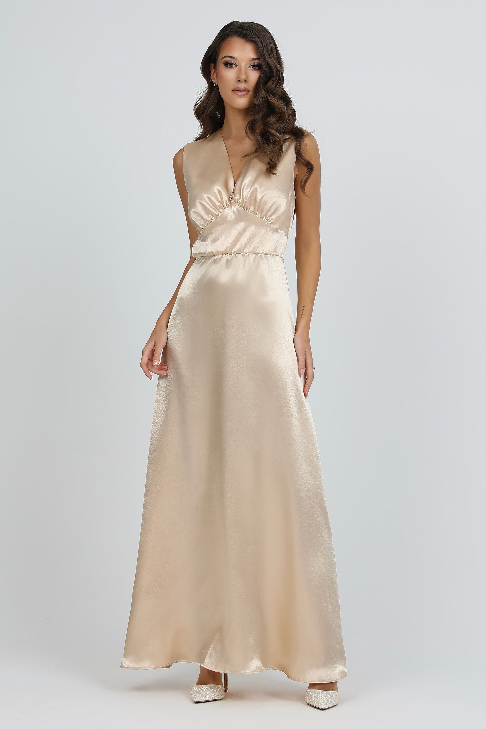 Beige Sleeveless Satin Dress – Désir Couture