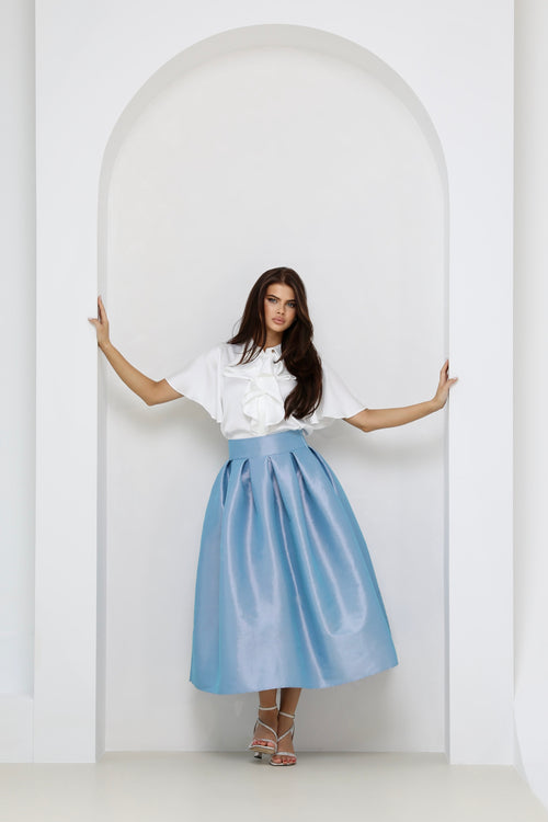 carolina herrera taffeta skirt, women skirt, formal skirt, taffeta skirt, ball skirt, skirt with pockets, classic skirt, light blue skirt